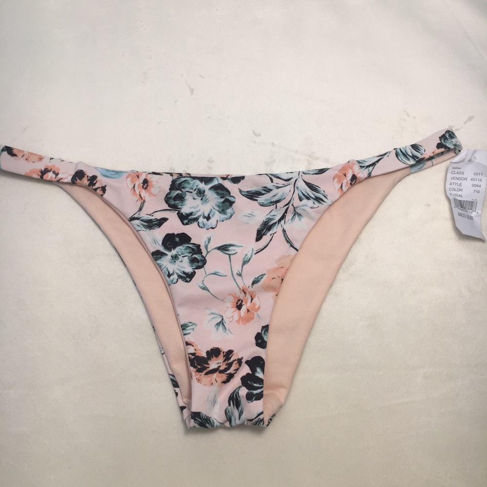 NWT L.A Hearts Women’s Floral Bikini Bottom